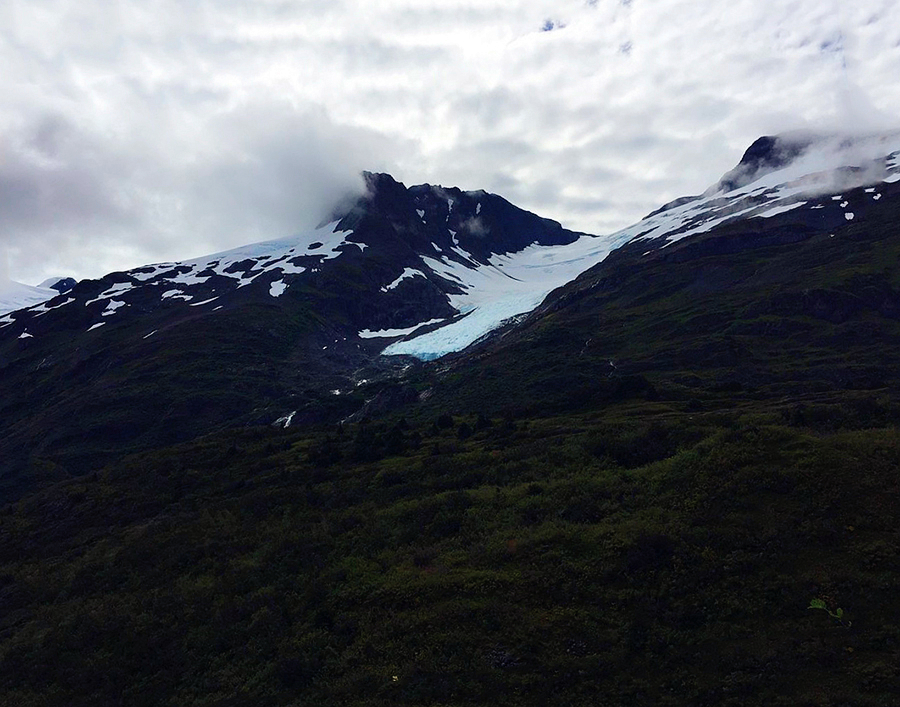 ../Images/LIAO,SHU-CHEN.Alaska.Portage Glacier (9).jpg